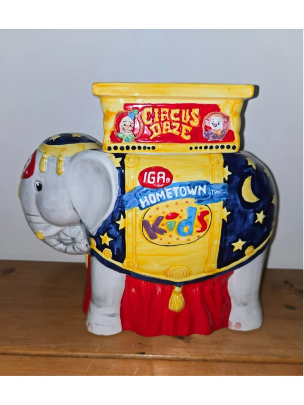 1998 IGA Circus Daze Special Edition Elephant Ceramic Cookie Jar W/ Original box